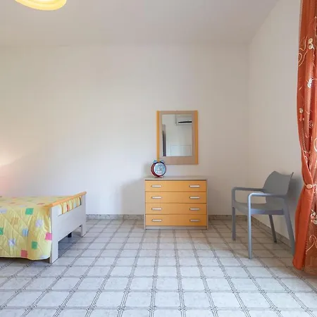 Holiday home Federica 4/6 P.l