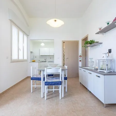 Federica 4/6 P.l Holiday home