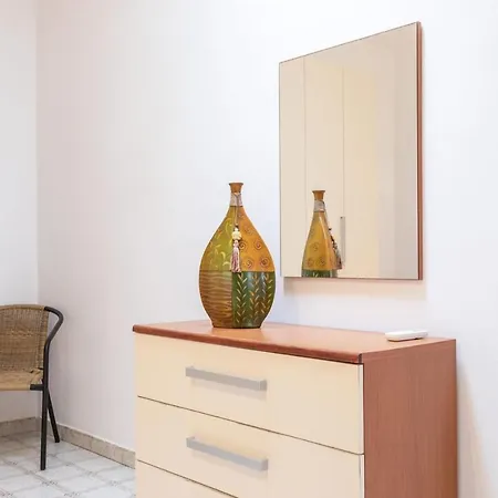 Holiday home Federica 4/6 P.l Torre Suda